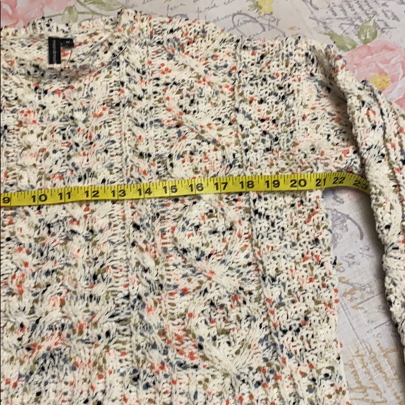 Cropped White & Speckled Soft Knit Sweater - Picture 11 of 13